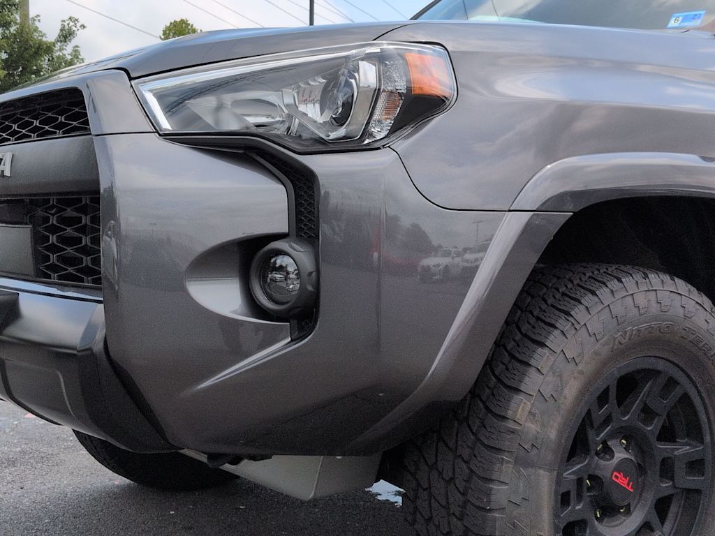 Thumbnail: 2023 Toyota 4Runner - 10