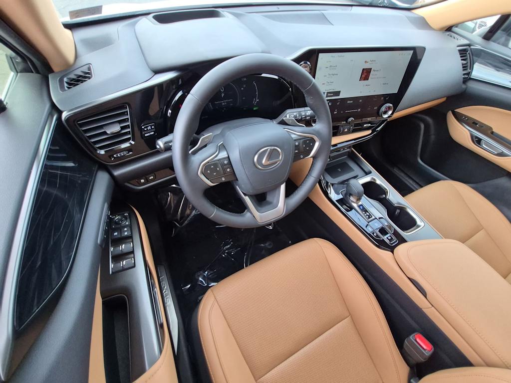 Thumbnail: 2024 Lexus ES - 2