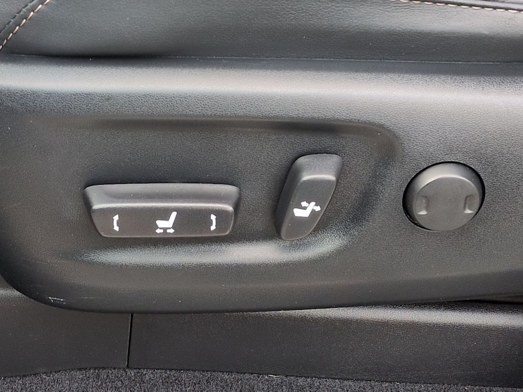 Thumbnail: 2023 Lexus GX - 27