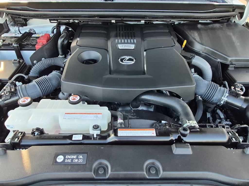 Thumbnail: 2024 Lexus ES - 9