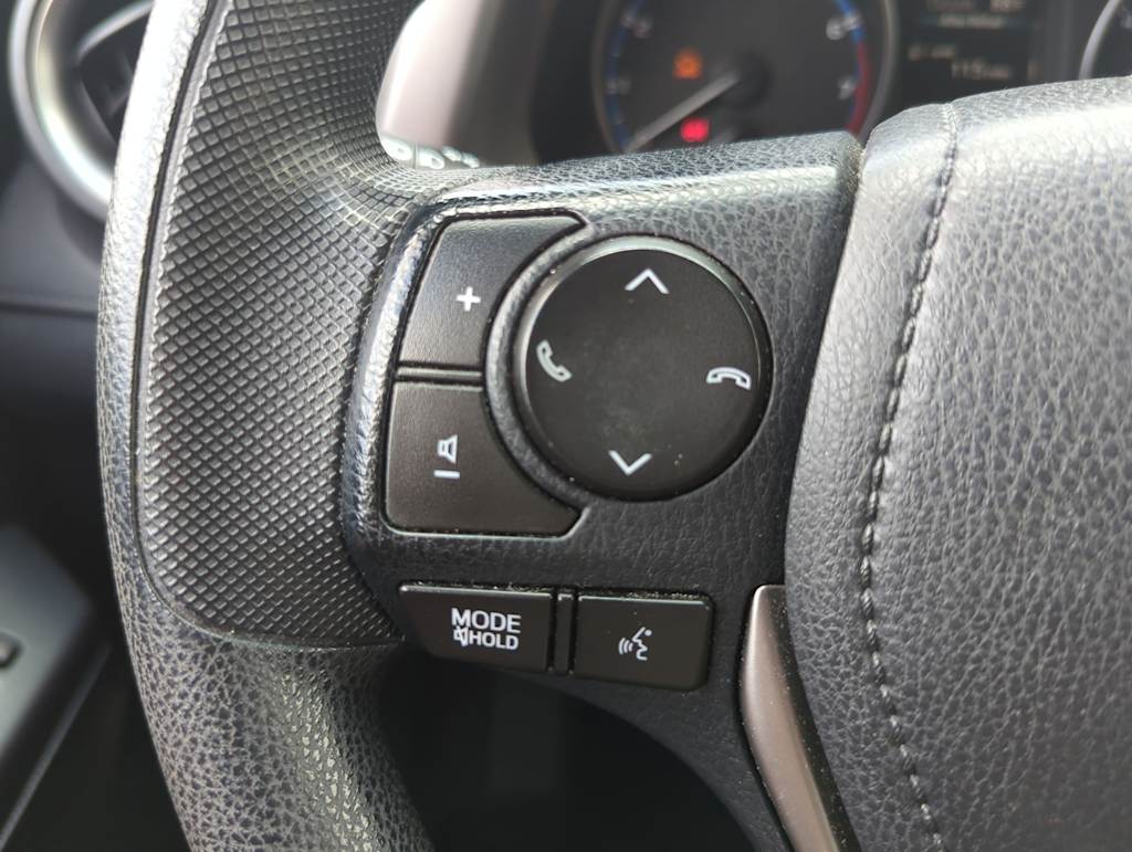 Thumbnail: 2018 Toyota RAV4 - 29
