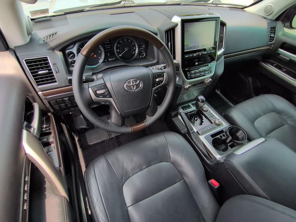 Thumbnail: 2018 Toyota Land Cruiser - 2