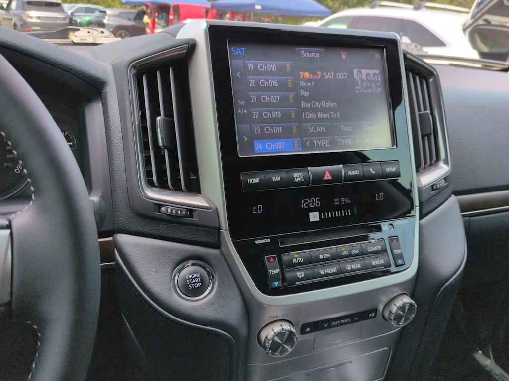 Thumbnail: 2018 Toyota Land Cruiser - 15