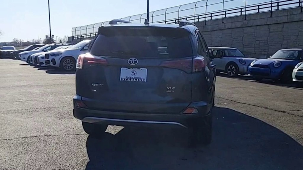 2018 Toyota RAV4 XLE 22