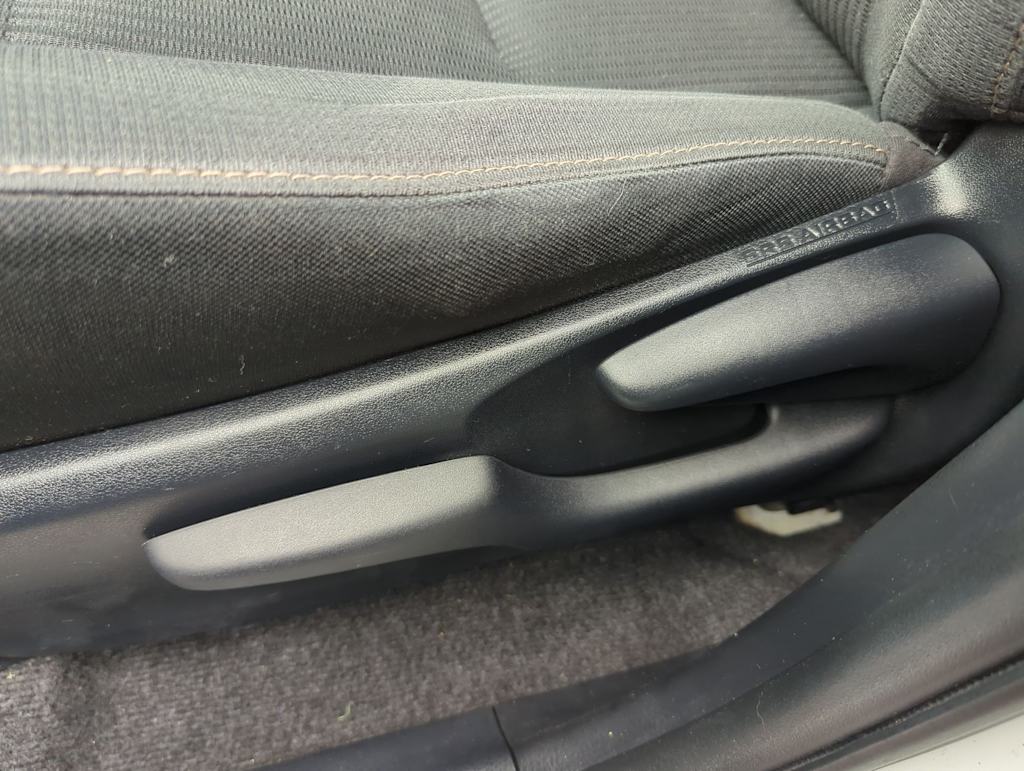 Thumbnail: 2015 Toyota RAV4 - 26