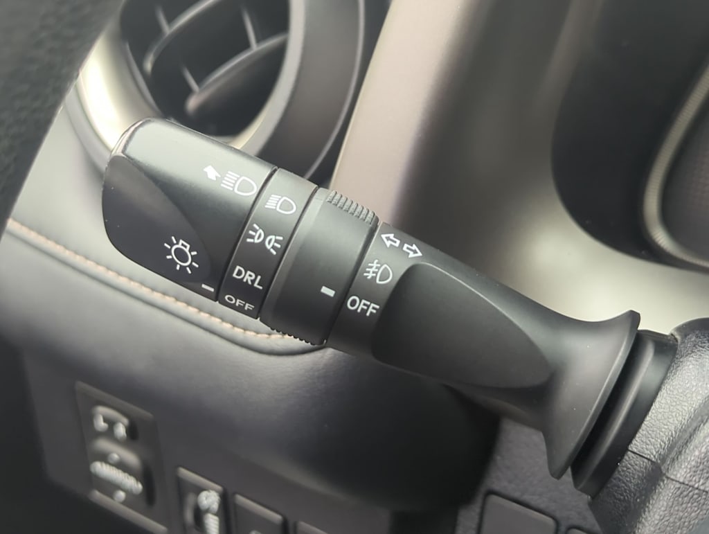 Thumbnail: 2015 Toyota RAV4 - 34