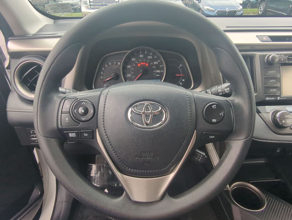 Thumbnail: 2015 Toyota RAV4 - 9