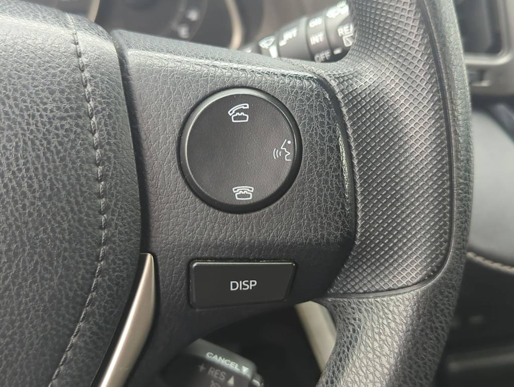 Thumbnail: 2015 Toyota RAV4 - 32