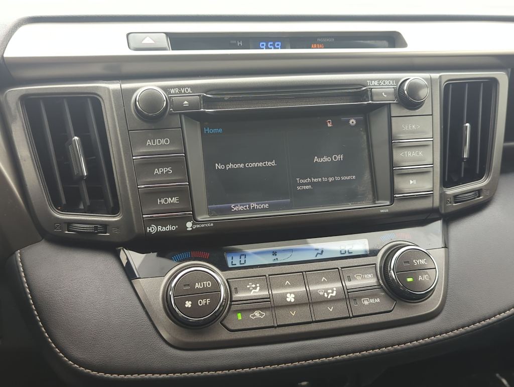 Thumbnail: 2015 Toyota RAV4 - 14