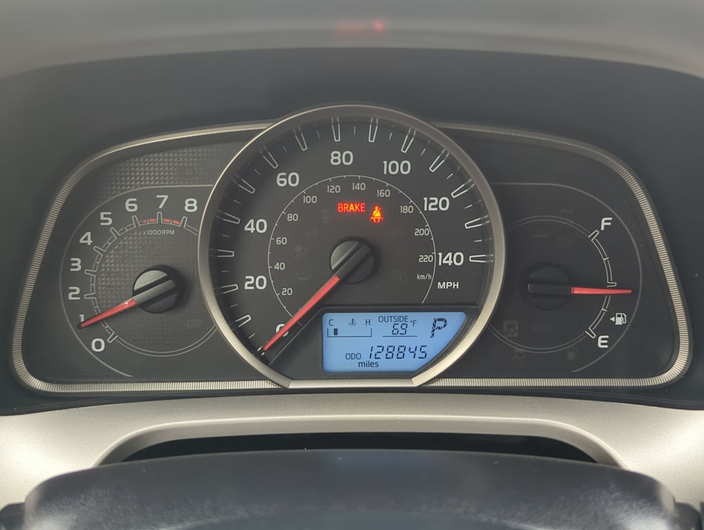 Thumbnail: 2015 Toyota RAV4 - 16