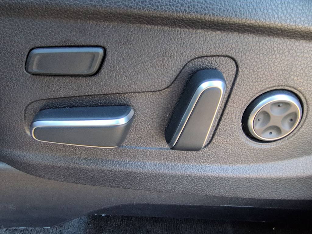 Thumbnail: 2023 Hyundai Palisade - 26