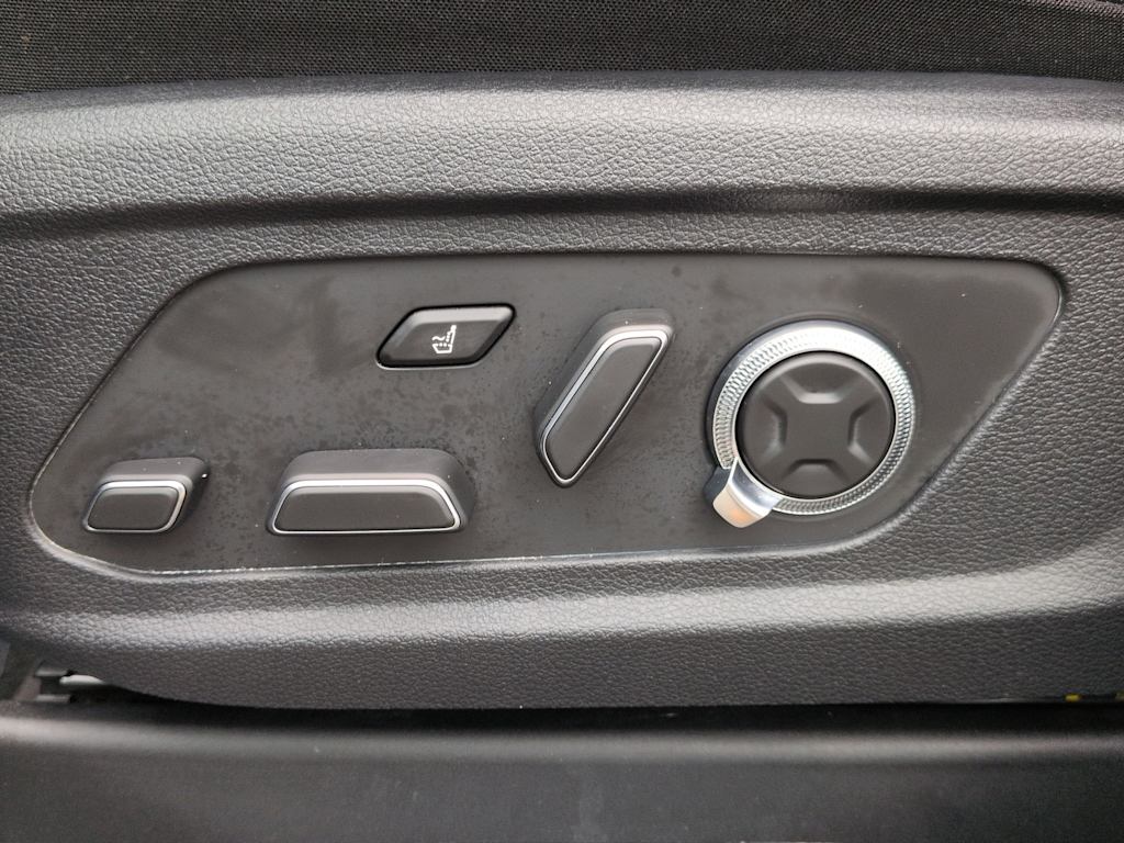 Thumbnail: 2023 Hyundai Palisade - 25