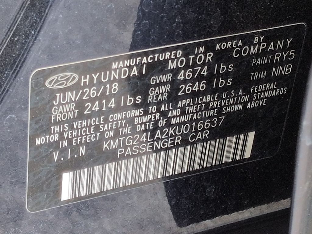 Thumbnail: 2019 Genesis G70 - 19