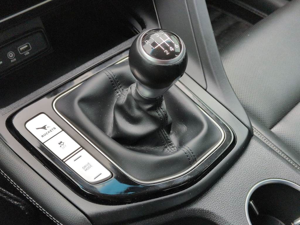 Thumbnail: 2019 Genesis G70 - 15