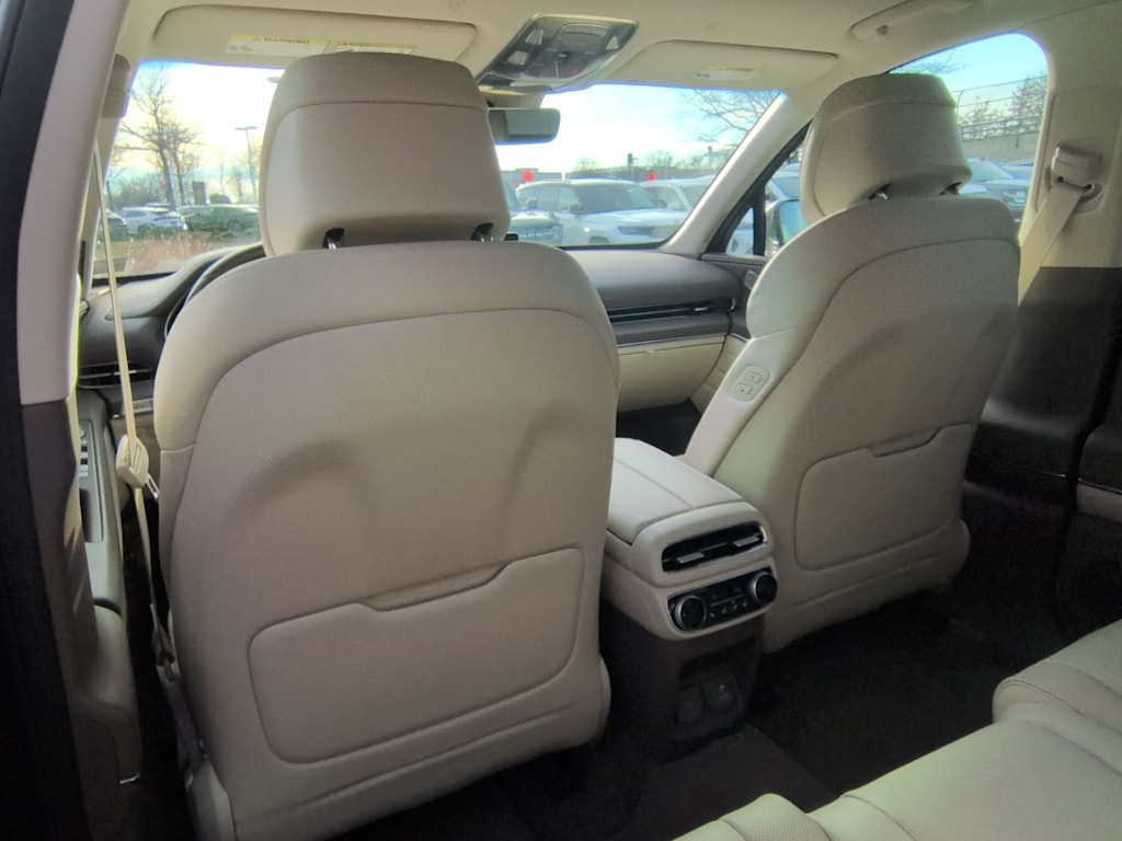 Thumbnail: 2023 Genesis GV80 - 11