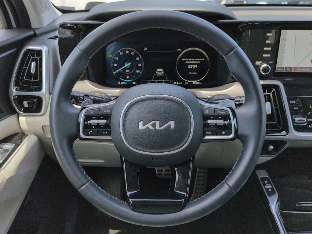 Thumbnail: 2023 Kia Sorento - 13