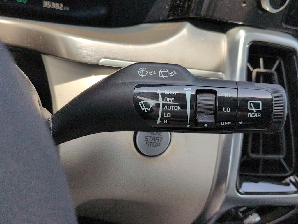 Thumbnail: 2023 Kia Sorento - 29