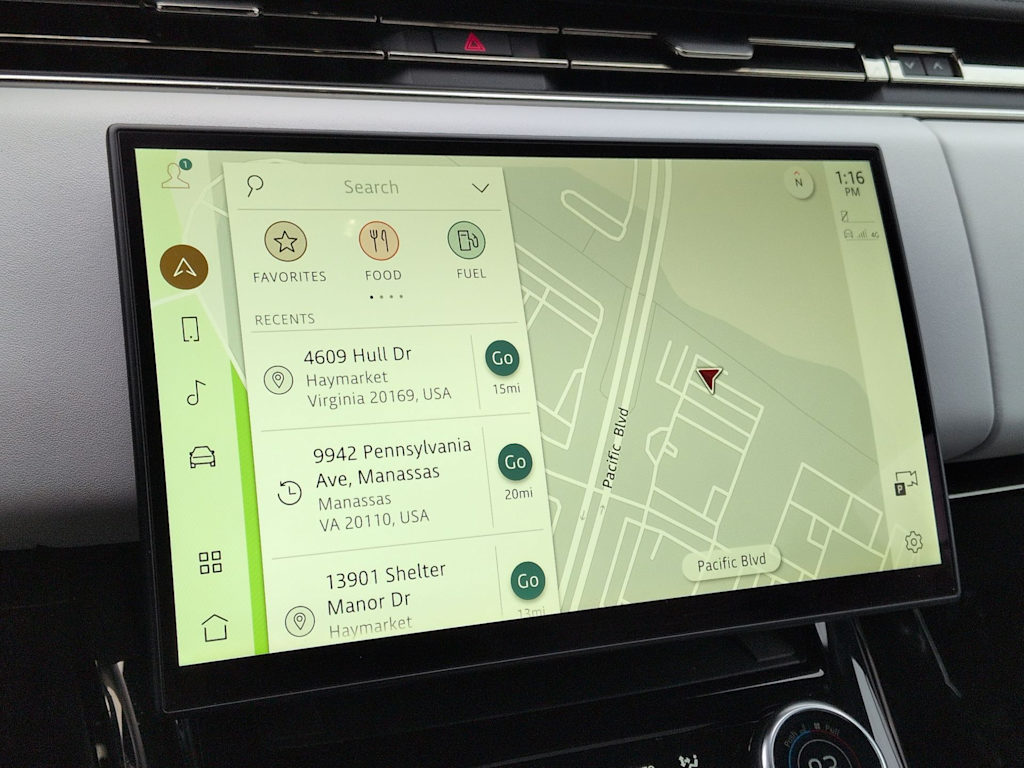 Thumbnail: 2023 Land Rover Range Rover Sport - 35