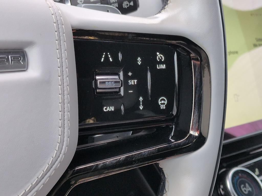 Thumbnail: 2023 Land Rover Range Rover Sport - 32