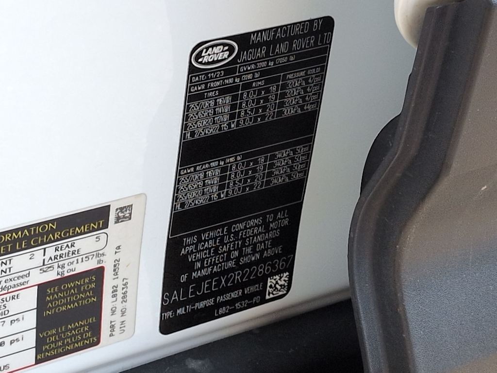 Thumbnail: 2024 Land Rover Defender - 19