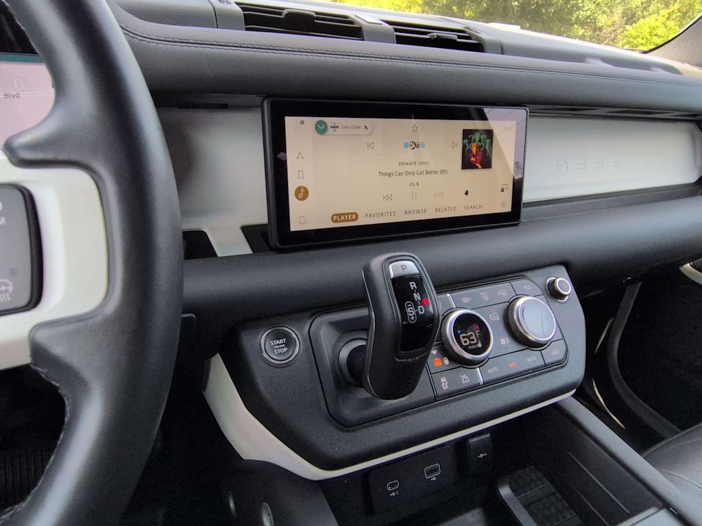 Thumbnail: 2024 Land Rover Defender - 15