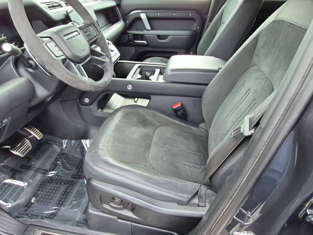 Thumbnail: 2024 Land Rover Defender - 10