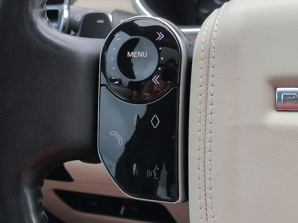 Thumbnail: 2020 Land Rover Range Rover - 32