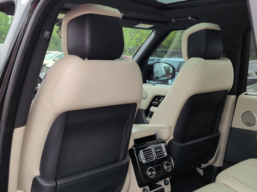 Thumbnail: 2020 Land Rover Range Rover - 28