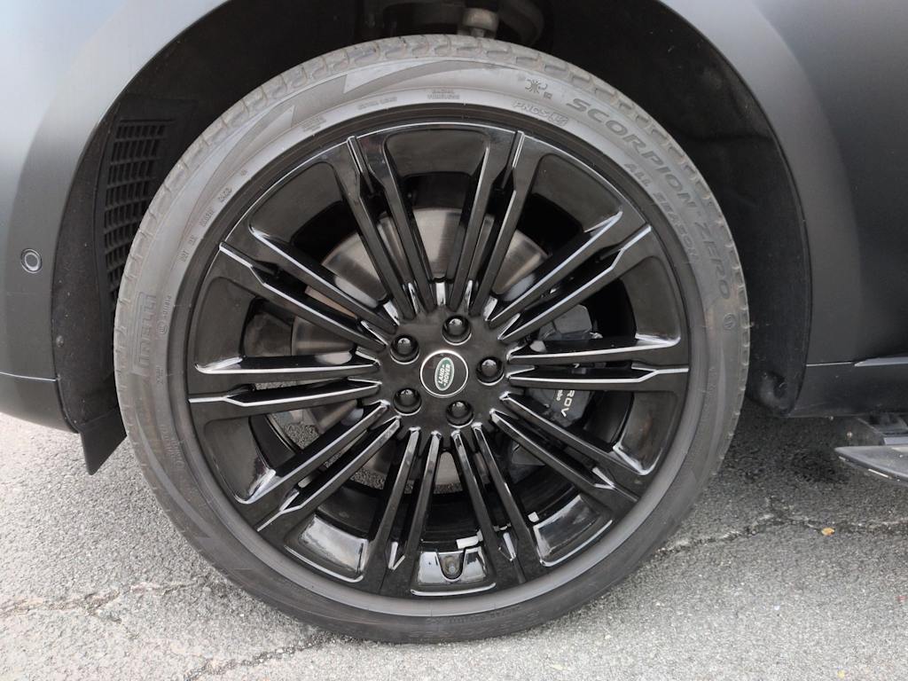 Thumbnail: 2023 Land Rover Range Rover - 7