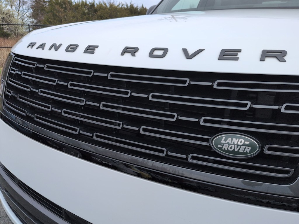 Thumbnail: 2024 Land Rover Range Rover - 6