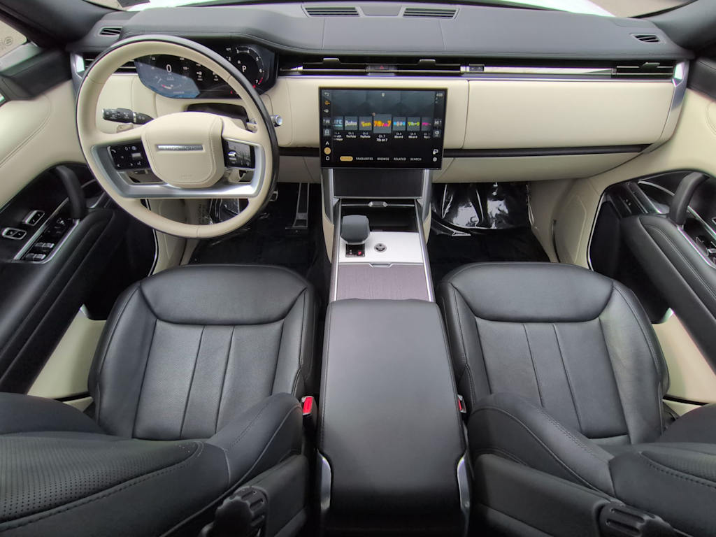 Thumbnail: 2024 Land Rover Range Rover - 9