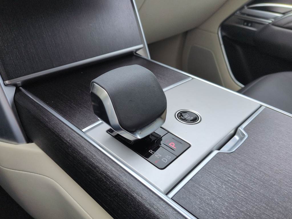 Thumbnail: 2024 Land Rover Range Rover - 15