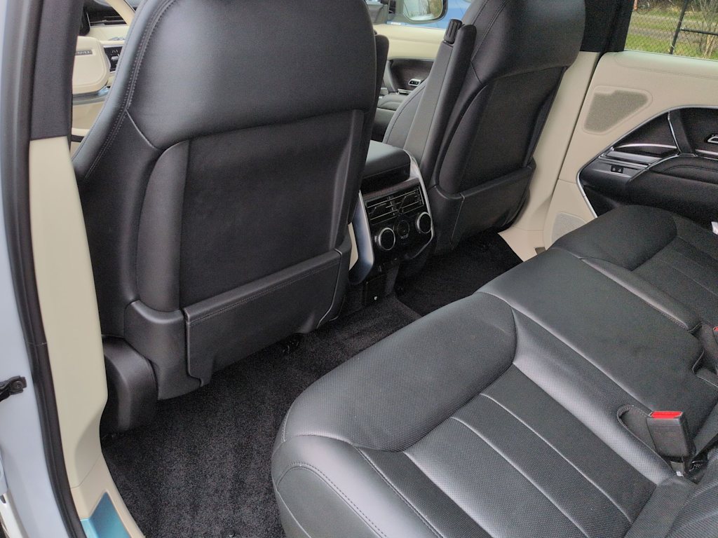 Thumbnail: 2024 Land Rover Range Rover - 12
