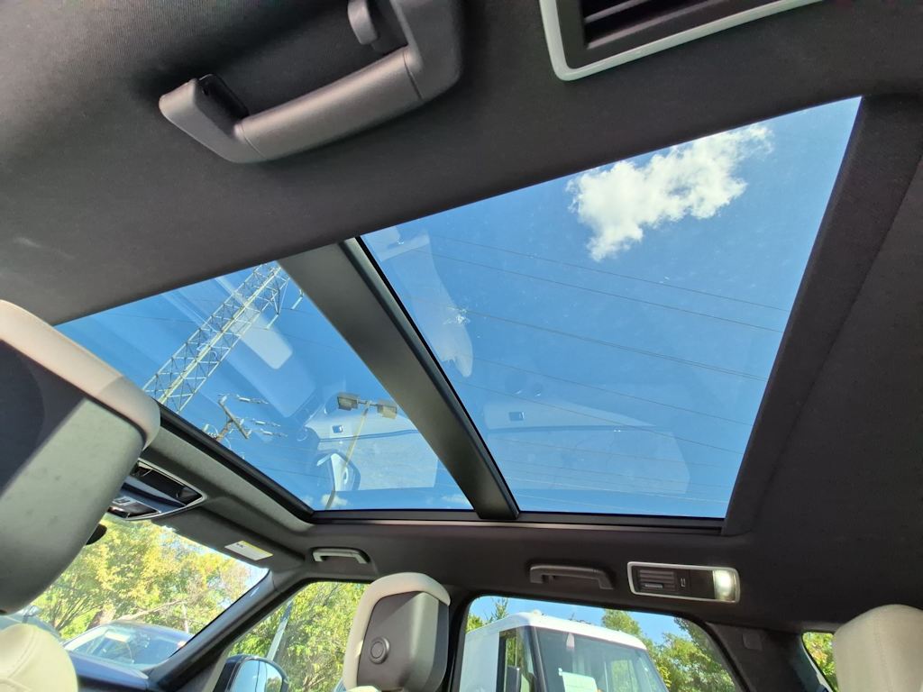 Thumbnail: 2021 Land Rover Range Rover Sport - 31
