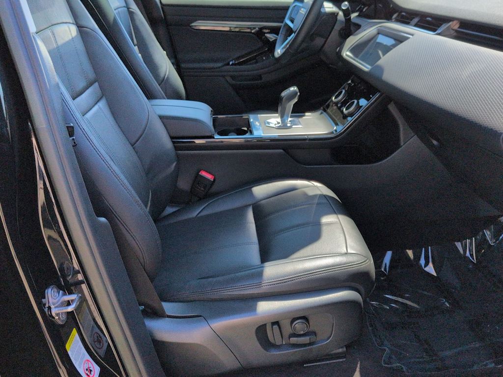 Thumbnail: 2023 Land Rover Range Rover Evoque - 29