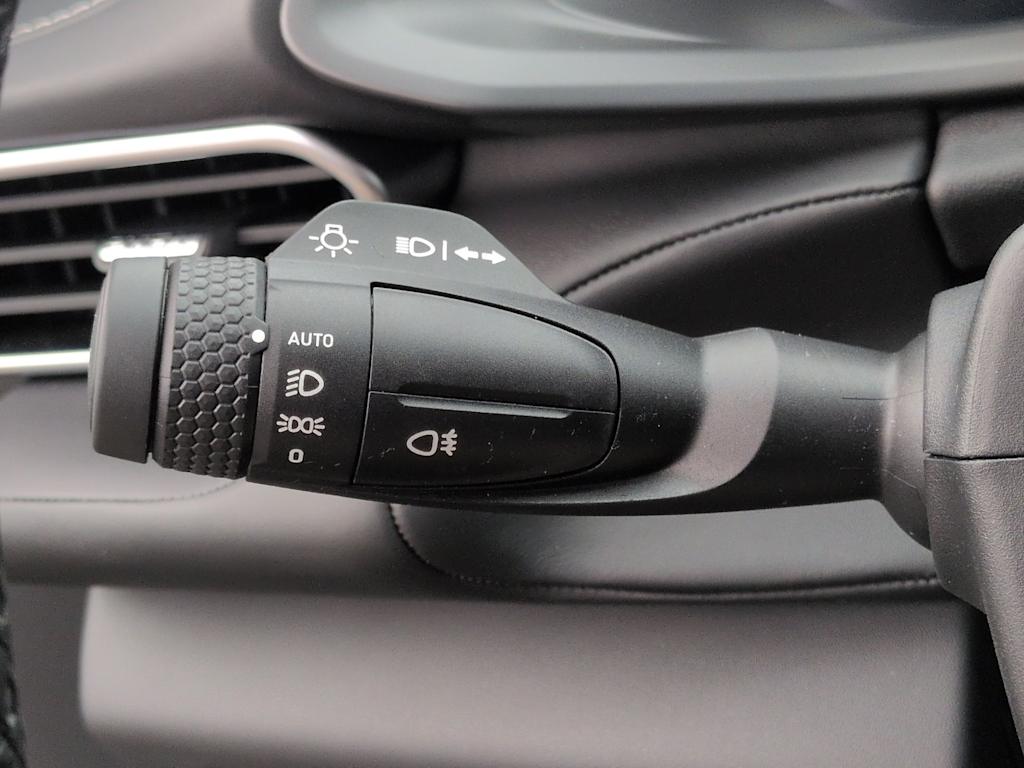 Thumbnail: 2024 Lotus Emira - 25