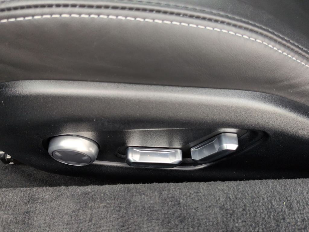 Thumbnail: 2024 Lotus Emira - 21