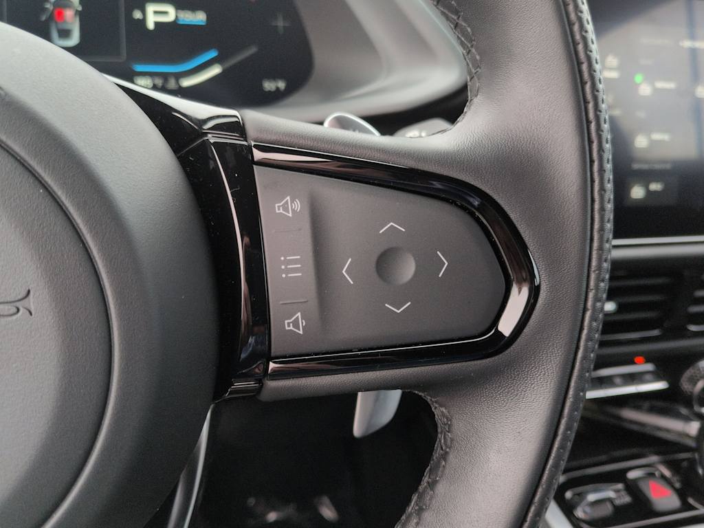 Thumbnail: 2024 Lotus Emira - 23