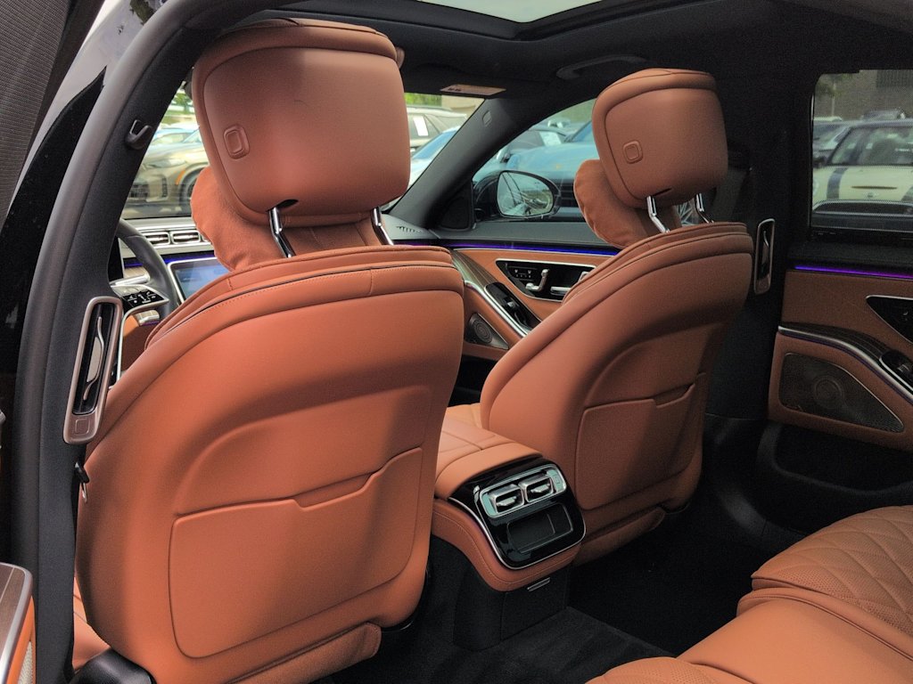 Thumbnail: 2023 Mercedes-Benz S-Class - 13
