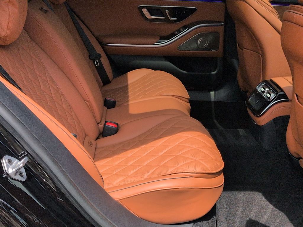 Thumbnail: 2023 Mercedes-Benz S-Class - 30