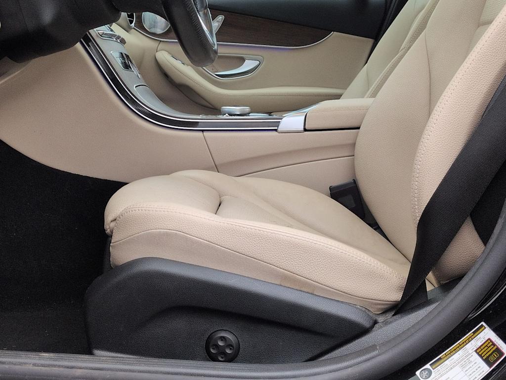 Thumbnail: 2021 Mercedes-Benz C-Class - 27