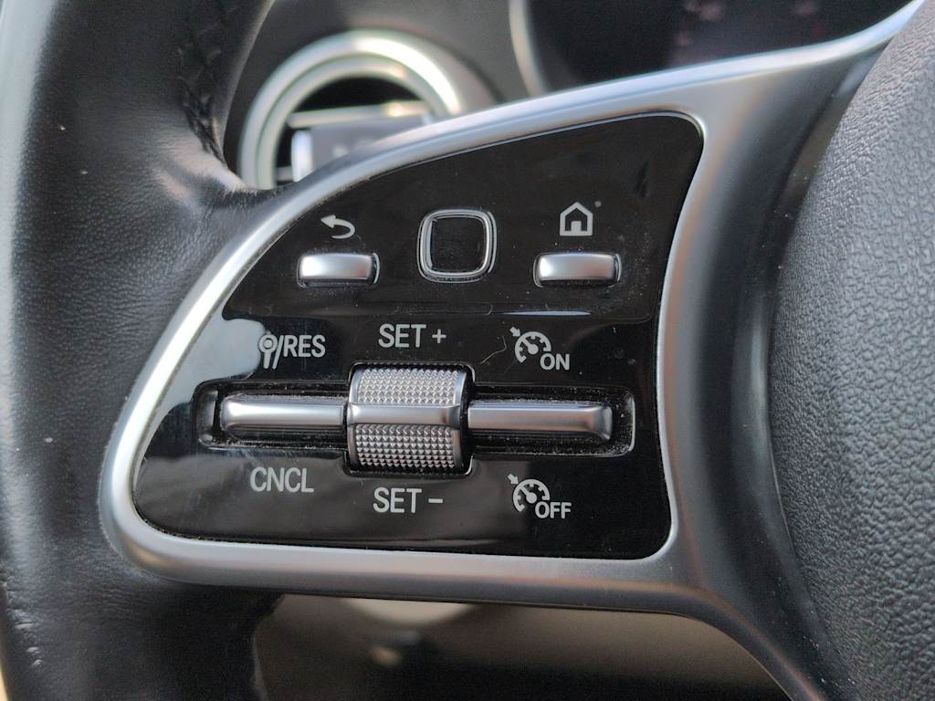 Thumbnail: 2021 Mercedes-Benz C-Class - 32