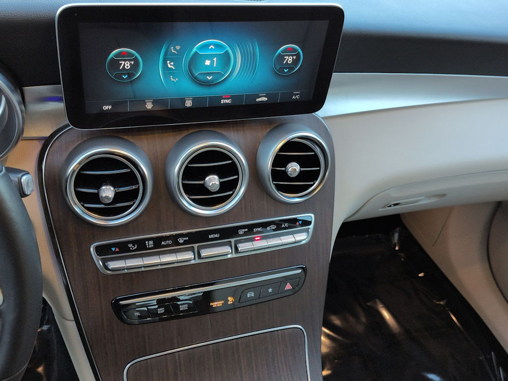 Thumbnail: 2022 Mercedes-Benz GLC - 15