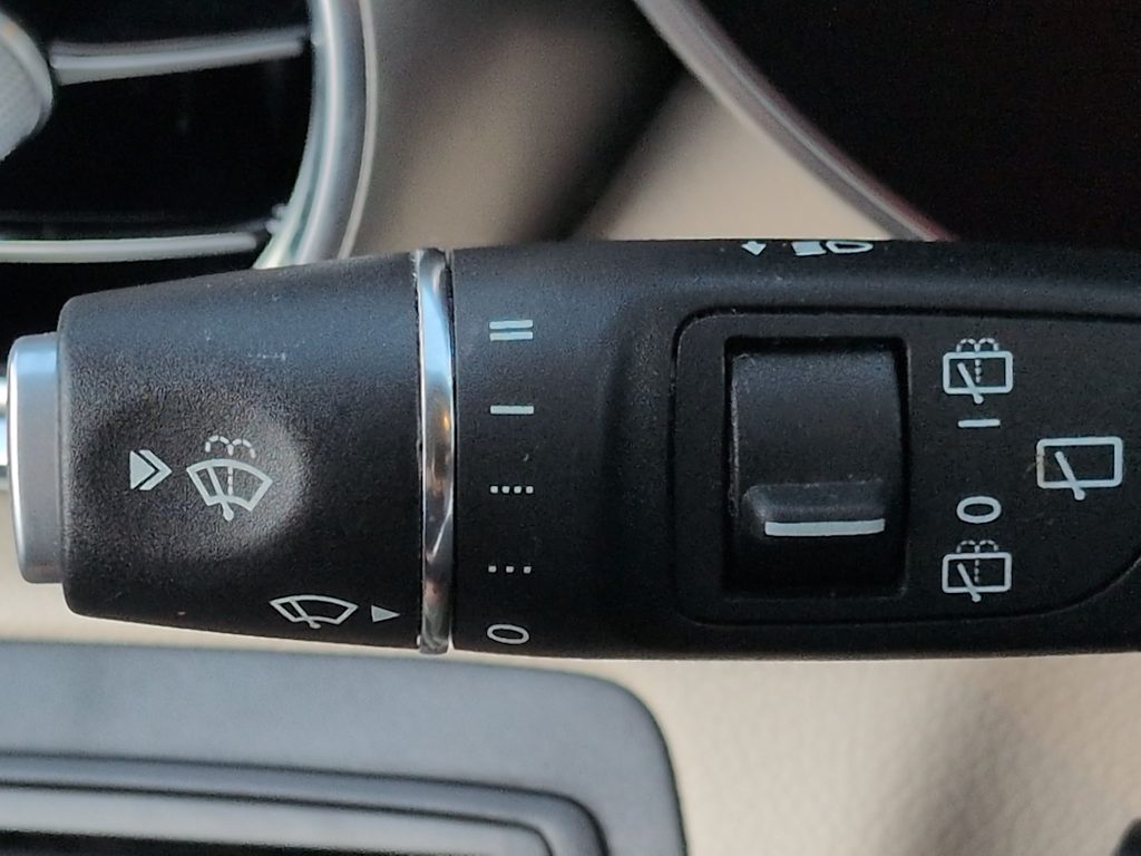 Thumbnail: 2022 Mercedes-Benz GLC - 31