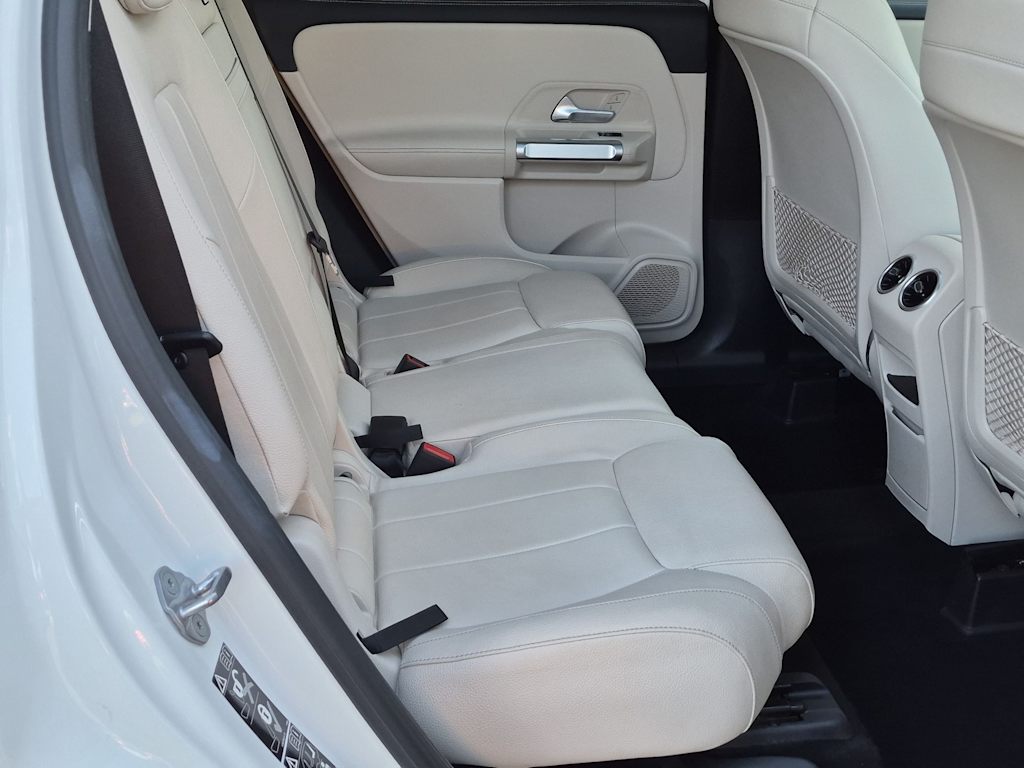 Thumbnail: 2021 Mercedes-Benz GLB - 29