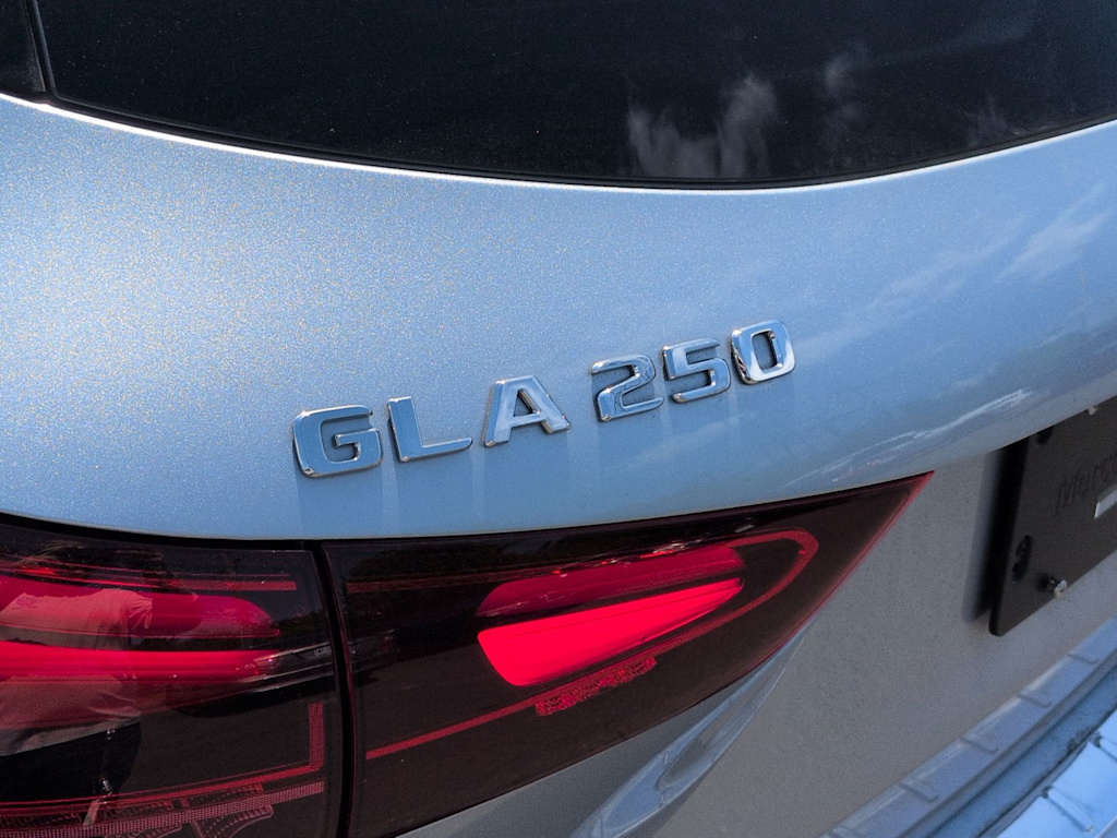Thumbnail: 2026 Mercedes-Benz GLA - 7