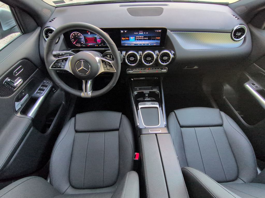 Thumbnail: 2026 Mercedes-Benz GLA - 10