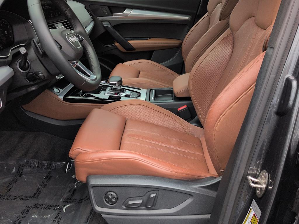 Thumbnail: 2022 Audi Q5 - 11