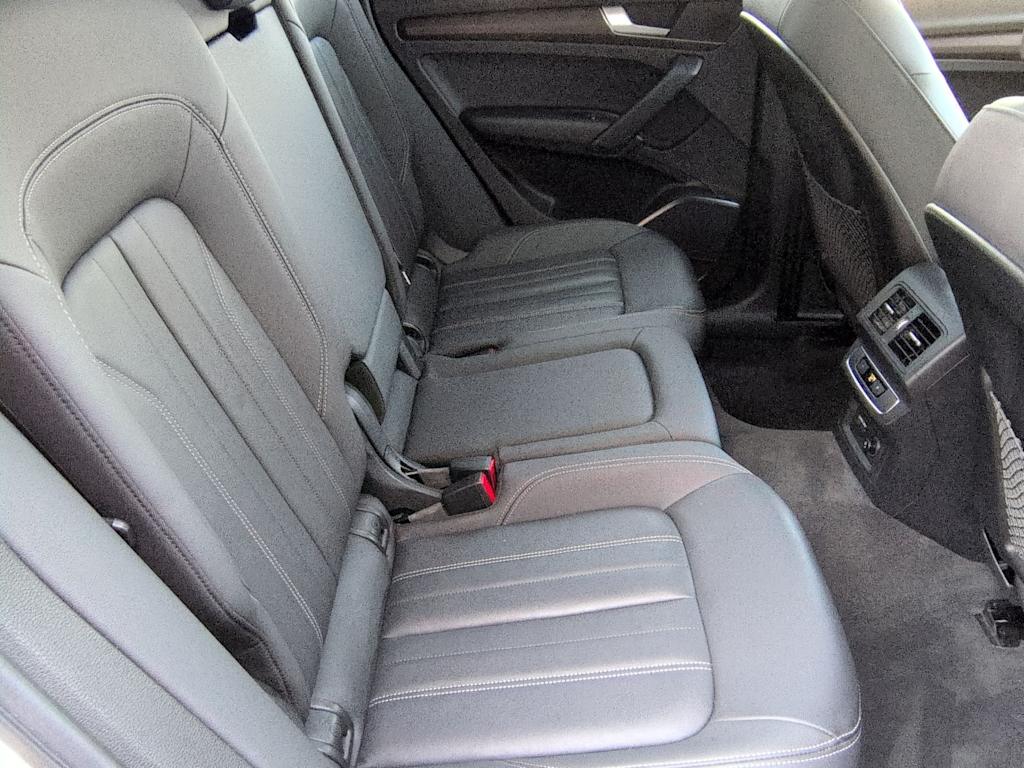 Thumbnail: 2021 Audi Q5 - 30