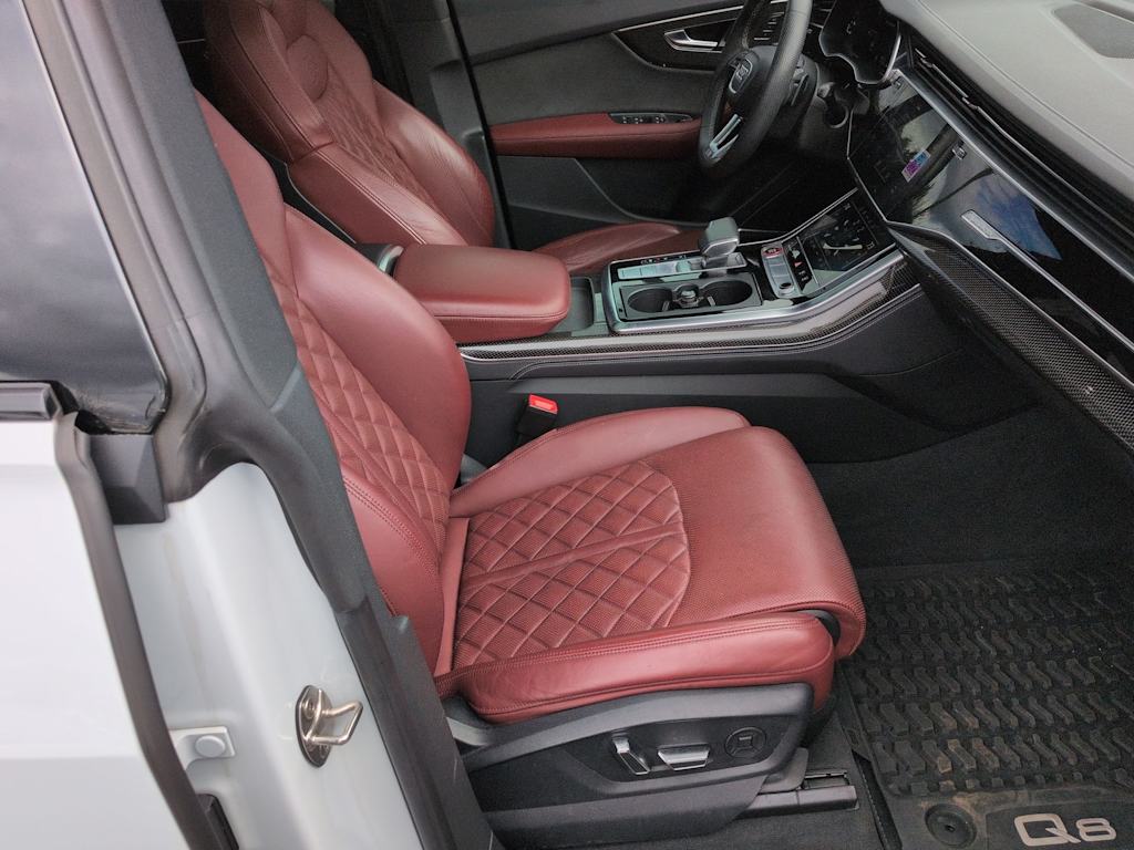 Thumbnail: 2023 Audi SQ8 - 12